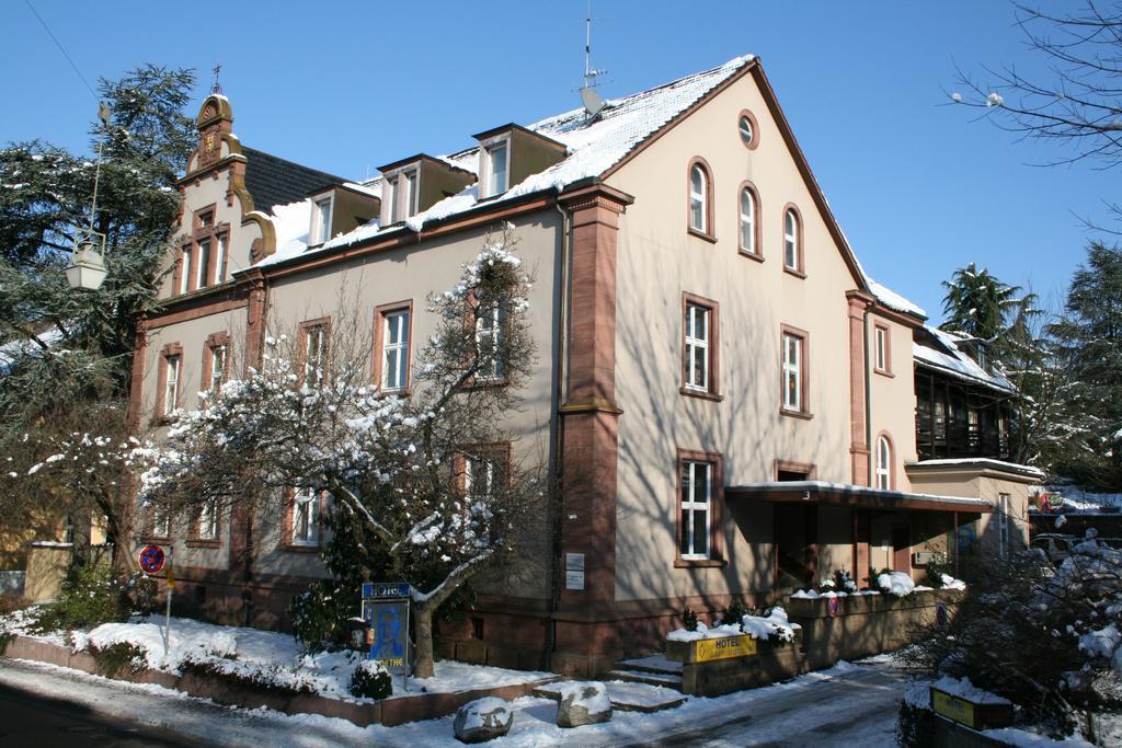 Отель Gaestehaus Goethe Штауфен-им-Брайсгау Экстерьер фото